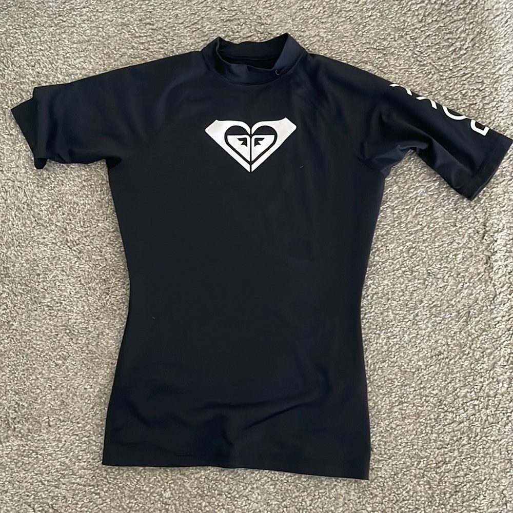 Roxy short sleeve rash guard; great condition